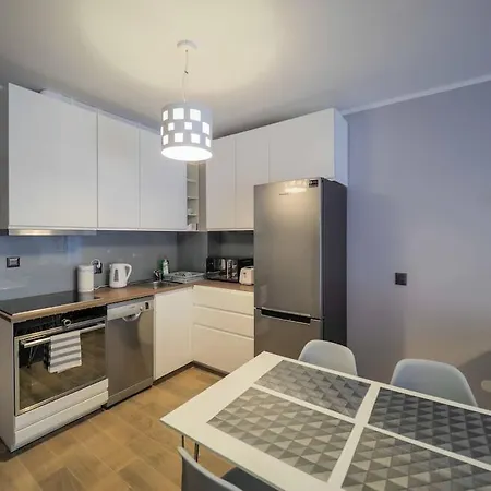 Przy Plazy / 1st Line *